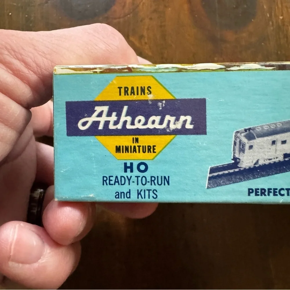 ATHEARN-#1757-WESTERN MARYLAND-4-BAY HOPPER CAR-BUILT KIT-LOT B-HO SCALE